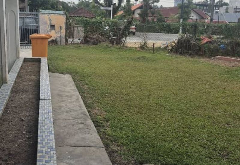 Single Storey Bungalow for Rent at Seksyen 5, Petaling Jaya