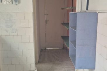 Single Storey Bungalow for Rent at Seksyen 5, Petaling Jaya