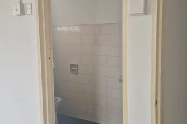 Single Storey Bungalow for Rent at Seksyen 5, Petaling Jaya