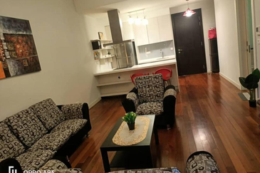 Six Ceylon (6 Ceylon)