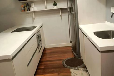 Six Ceylon (6 Ceylon)