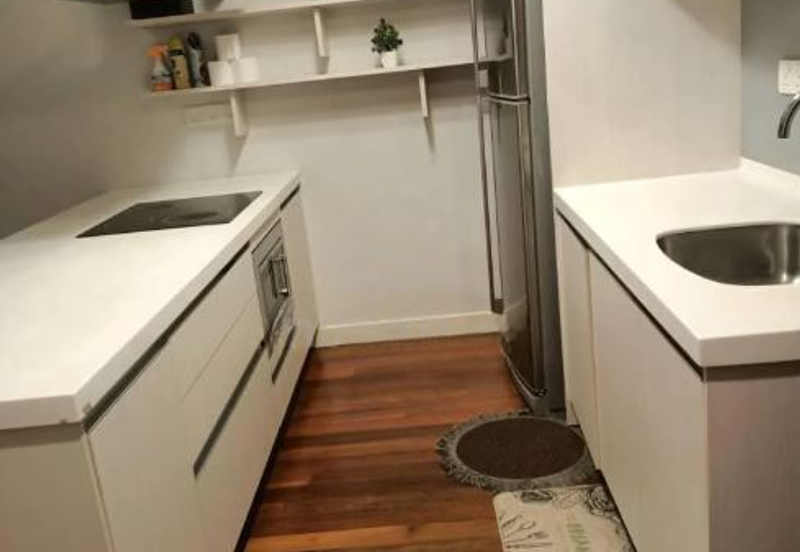 Six Ceylon (6 Ceylon)