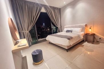 Datum Jelatek Residence