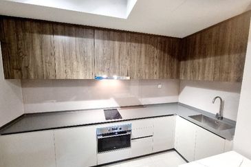 Datum Jelatek Residence