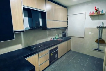 Hamton Townhouse, Kemensah, Taman Melawati for Rent 3 BR Unit