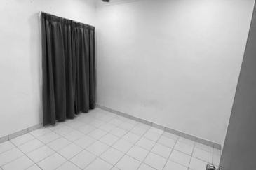 Hamton Townhouse, Kemensah, Taman Melawati for Rent 3 BR Unit