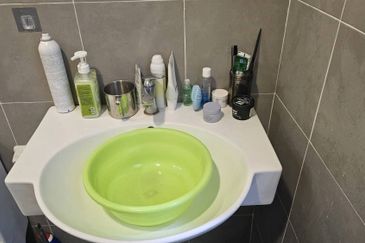 Savanna Executive Suites @ Southville City