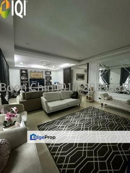 Riana Green East, , 