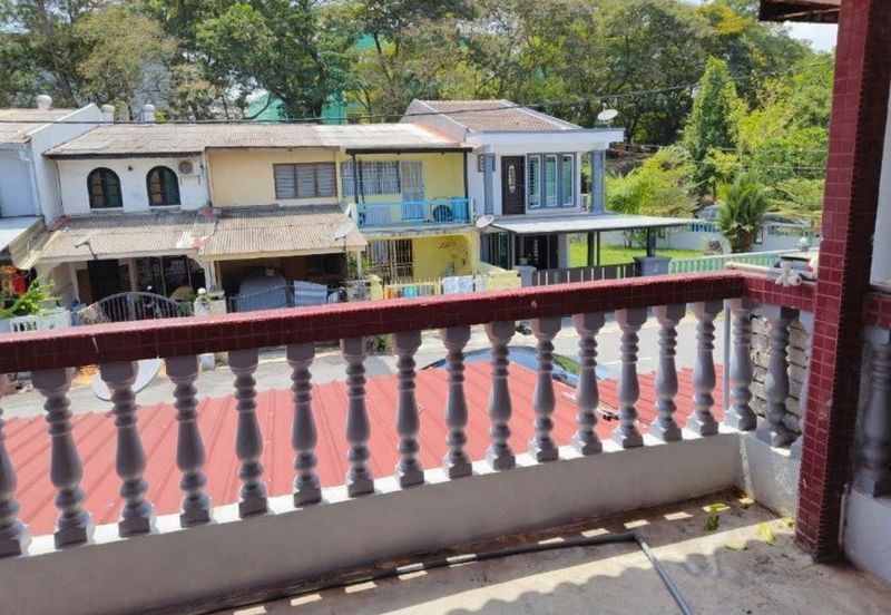 2-Storey Low Cost Terrace PKNS house @ Batu 13 1/2 Puchong for Sale