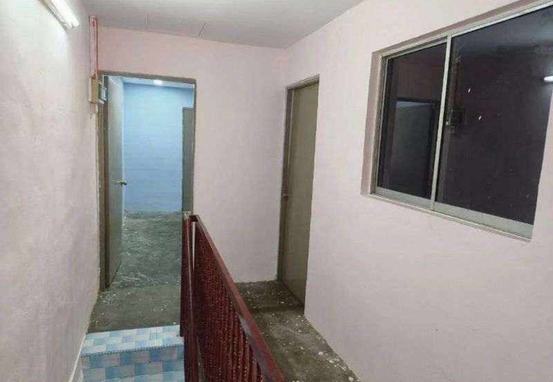 2-Storey Low Cost Terrace PKNS house @ Batu 13 1/2 Puchong for Sale