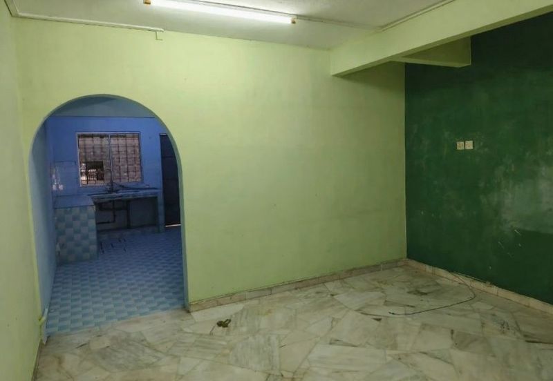 2-Storey Low Cost Terrace PKNS house @ Batu 13 1/2 Puchong for Sale