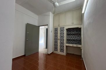 Putri Apartment