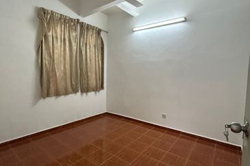 Putri Apartment