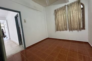 Putri Apartment