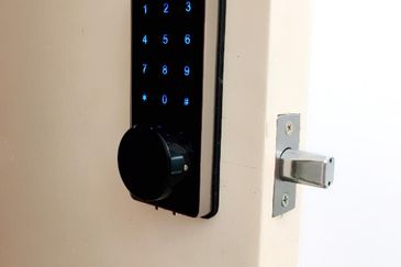 10 Semantan Suites (Sematan Avenue)