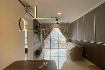 Kenwingston Platz Residence