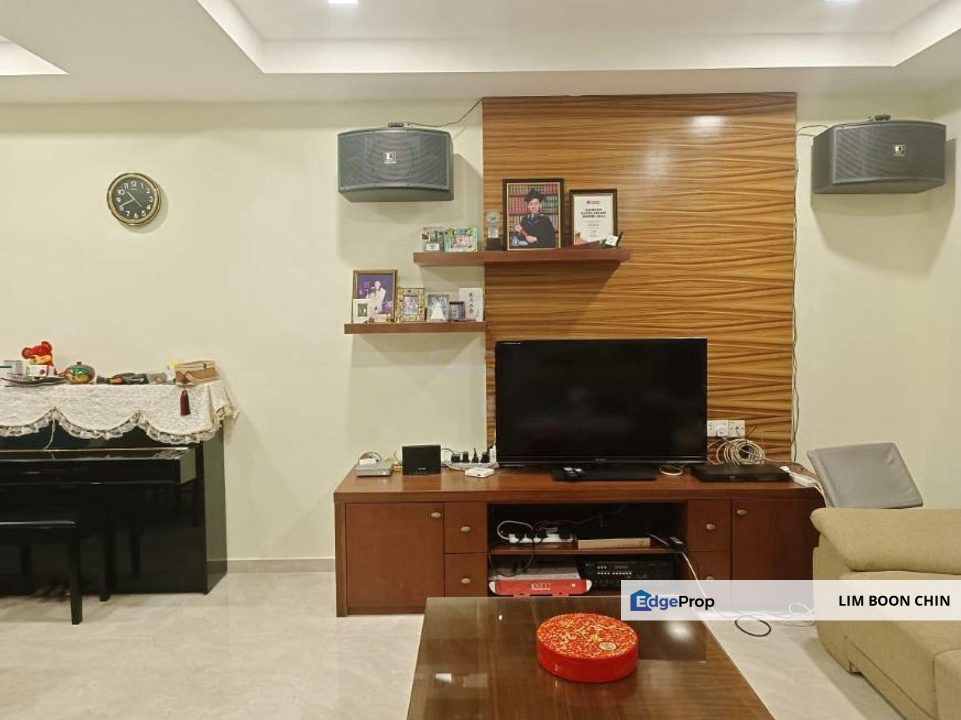2-Storey Terraced House at Saujana Damansara for Sale, Selangor, Petaling Jaya
