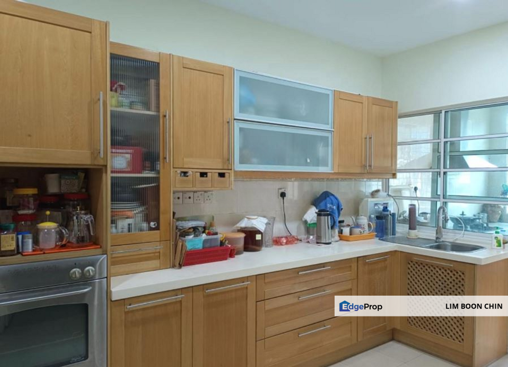 2-Storey Terraced House at Saujana Damansara for Sale, Selangor, Petaling Jaya