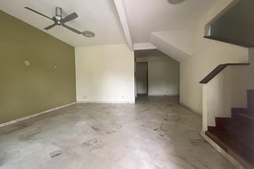 Tun Hussein Onn, Cheras