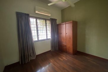 Tun Hussein Onn, Cheras