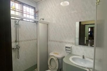 Tun Hussein Onn, Cheras