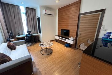 Dua Sentral Residential Tower