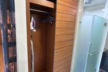 Dua Sentral Residential Tower