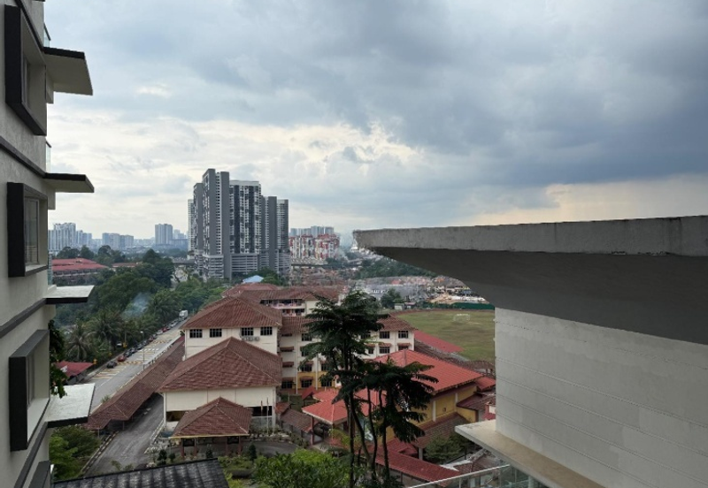 Platinum Hill Condo Pv8