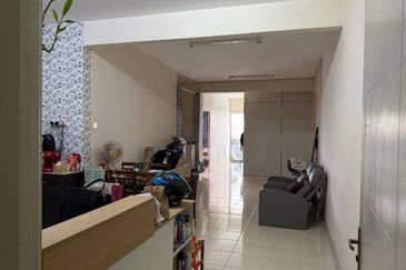 Platinum Hill Condo Pv8