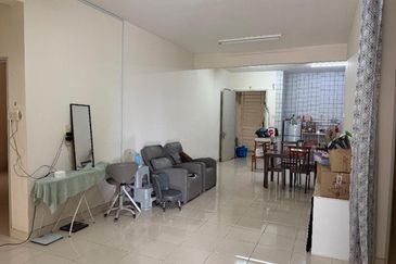 Platinum Hill Condo Pv8