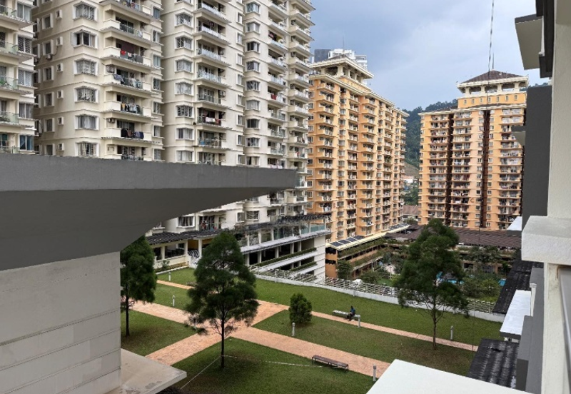 Platinum Hill Condo Pv8