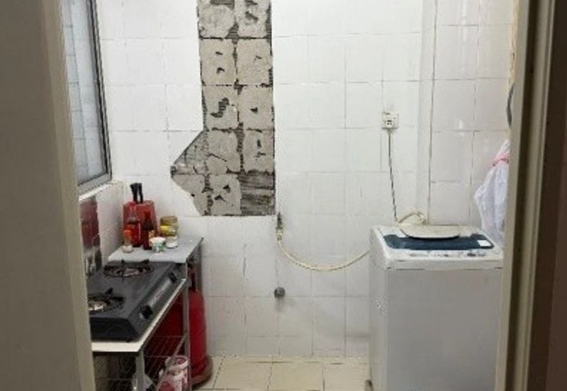 Platinum Hill Condo Pv8