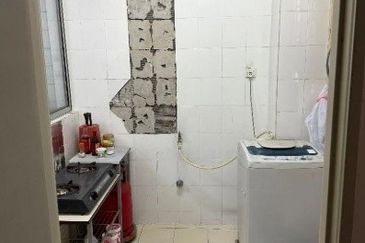 Platinum Hill Condo Pv8