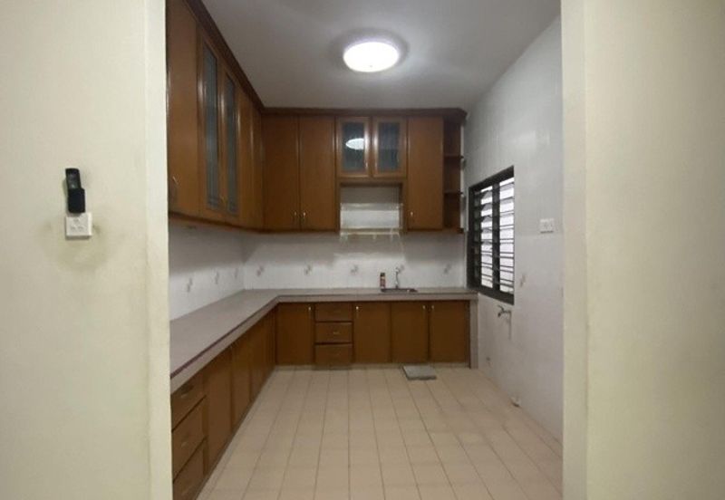 Tun Hussein Onn, Cheras