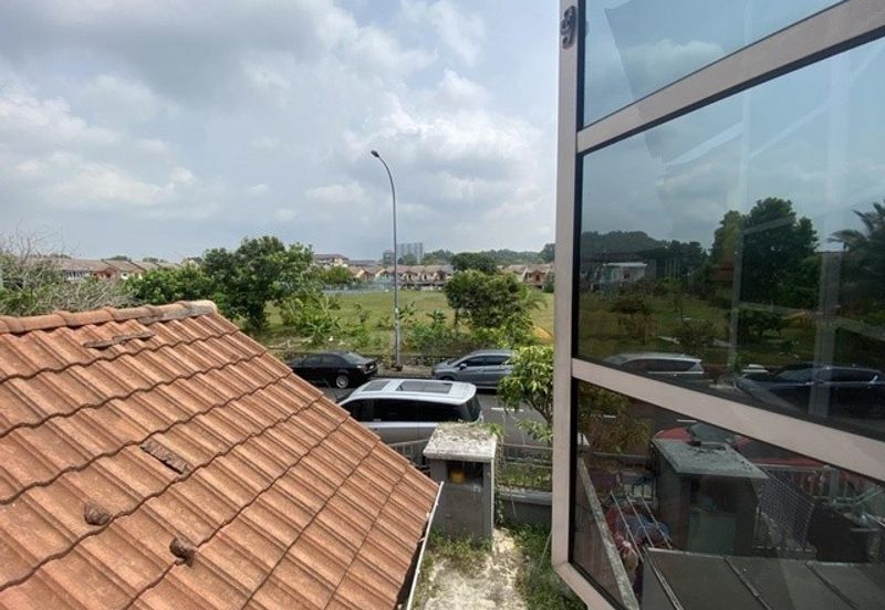 Tun Hussein Onn, Cheras