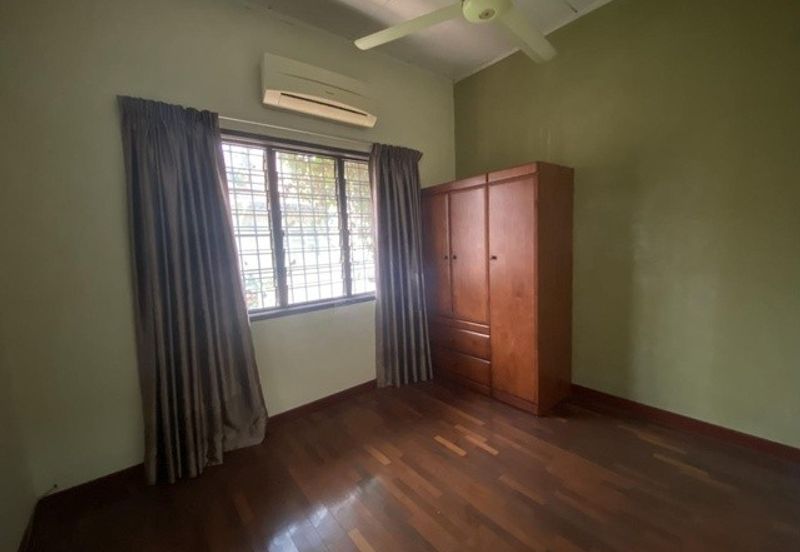 Tun Hussein Onn, Cheras