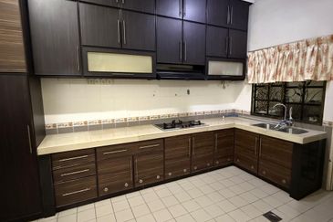 Bandar Tun Hussein Onn