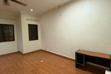 Bandar Tun Hussein Onn