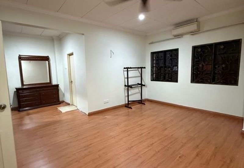 Bandar Tun Hussein Onn