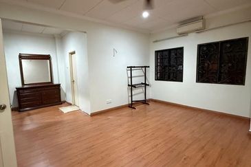 Bandar Tun Hussein Onn