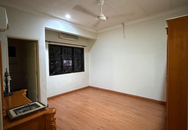 Bandar Tun Hussein Onn