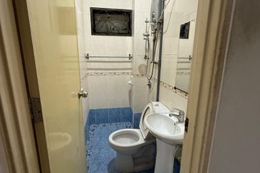 Bandar Tun Hussein Onn