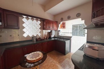 Bandar Tun Hussein Onn