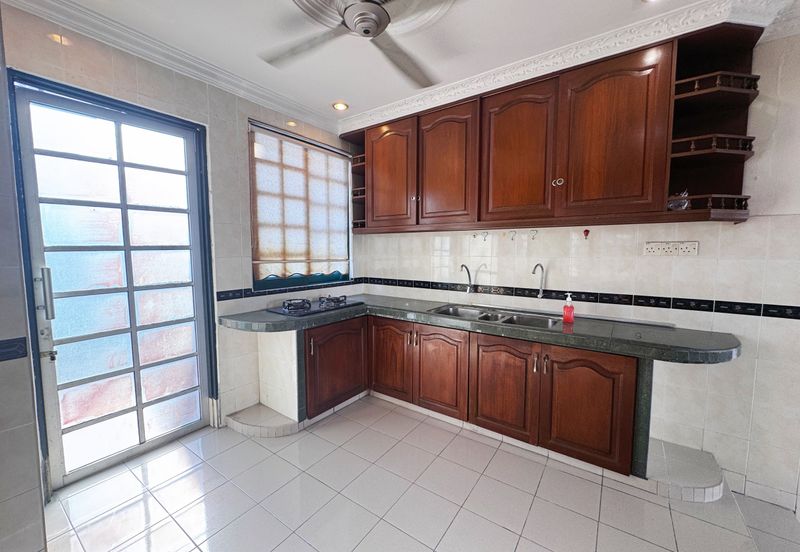 Bandar Tun Hussein Onn