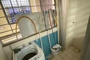 PV3 Platinum Hill Condominium