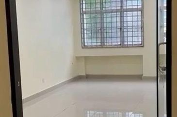 Jalan Kenari, Bandar Puchong Jaya