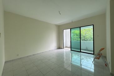 Avenue 2, Lake Valley