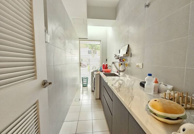 Residensi Emerald Damai (Emerald Hills) *