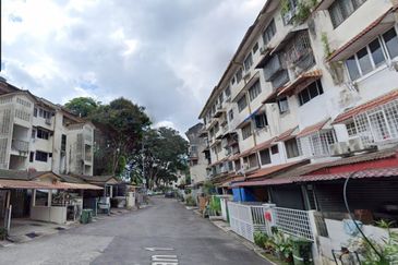 Taman Midah Townhouse