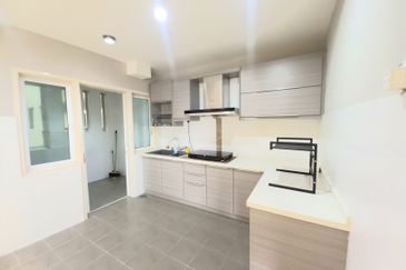 Villa Park Condominium